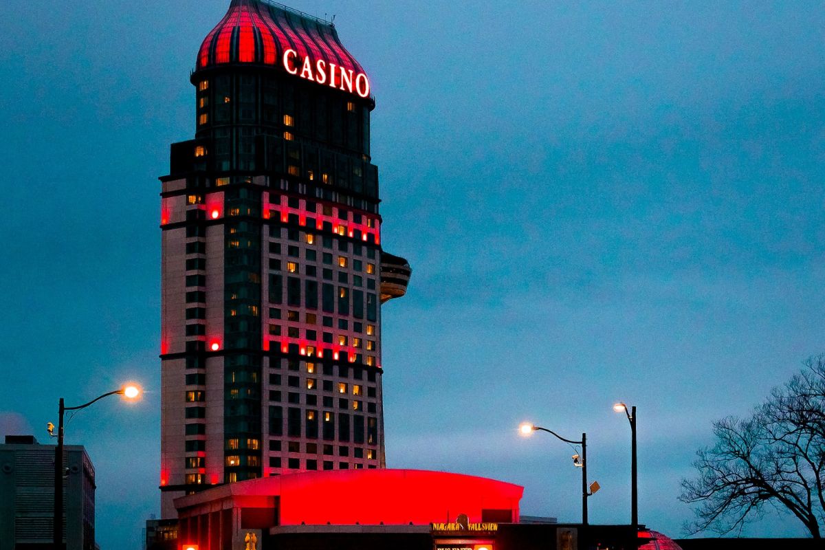 Land-based vs online casinos - MGJ - Fallsview Casino Resort in Niagara Falls - Photo by Constante Lim on Unsplash