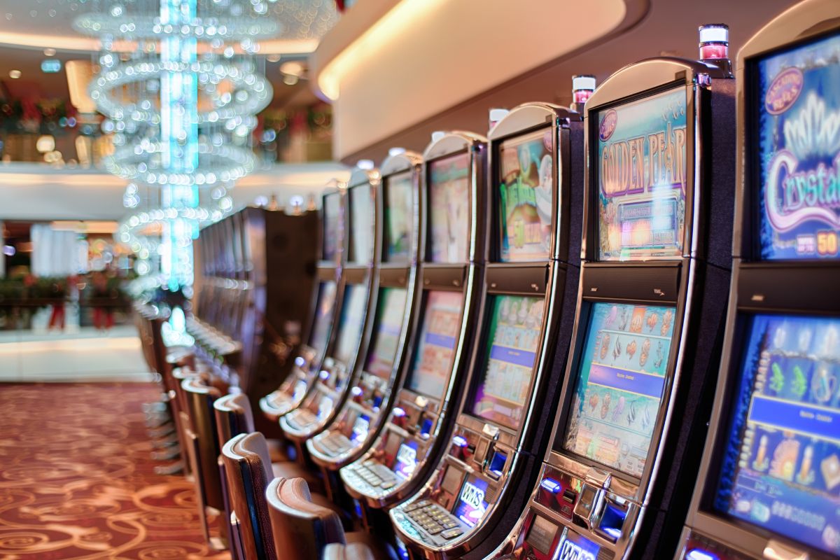 land-based vs online casinos - Land-based casino with slots - MGJ